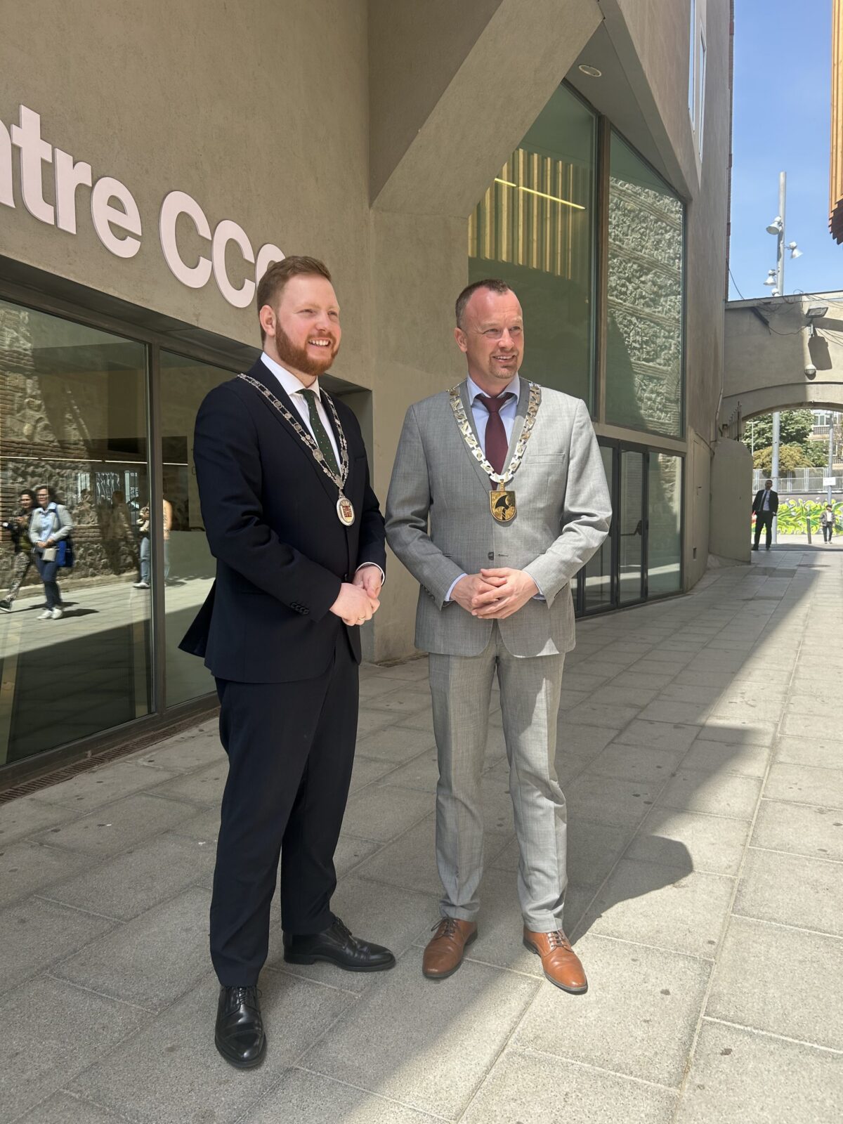 Mayor Marius Aarvold Roheim and County Mayor Sven Tore Løkslid.